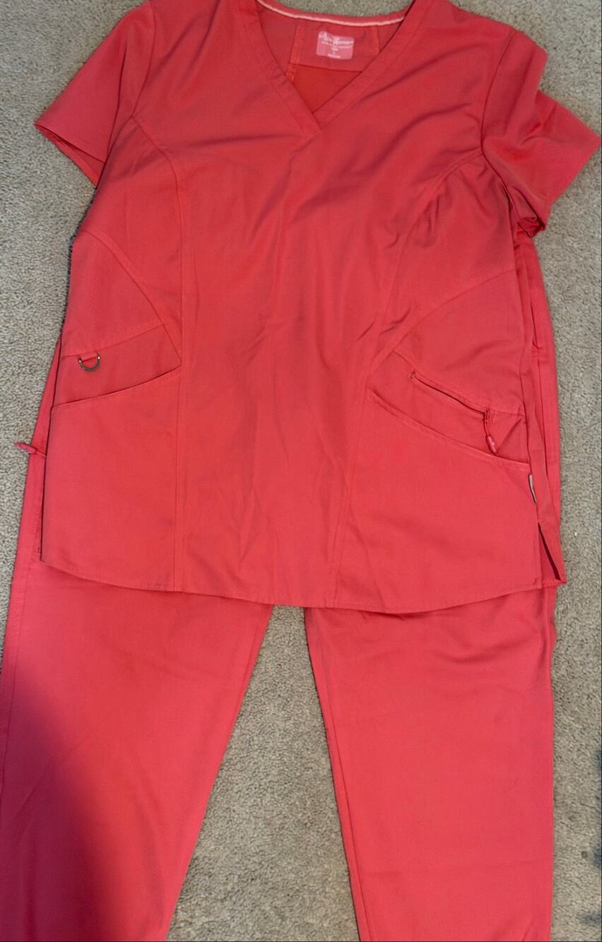 Ava Therese Zavate Scrub Set Large Coral V Neck Top Rachel Jogger Pants